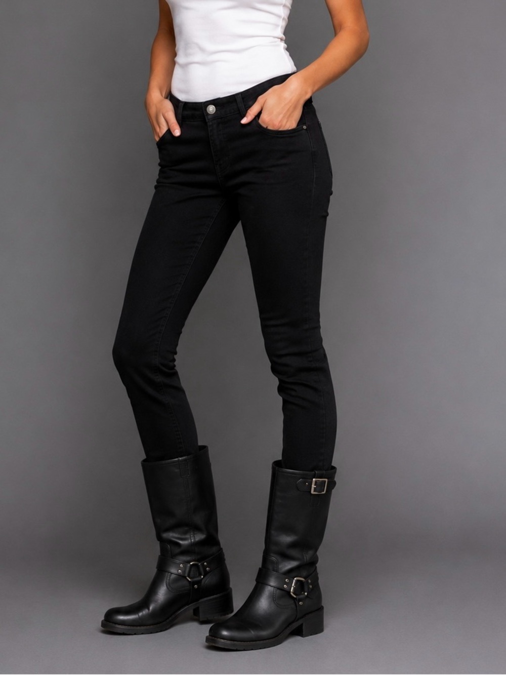 J Brand 9122 Jett Black Skinny Jeans for Women